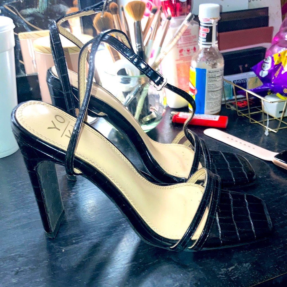 Yoki High Heels